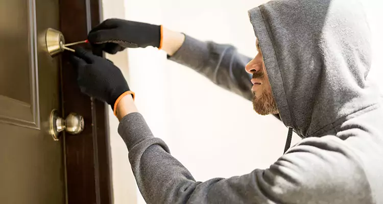 Emergency Motel Lock Repairs—Available 24/7 in Fruit Cove, FL